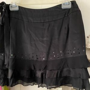 100 % silk mini skirt with sequins and ruffle
